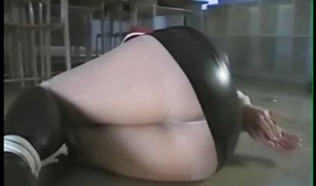 ティーンLesbo 素人 巨乳 自 撮り Licksステップの母親の商品