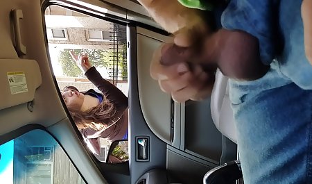 Tranny 街角 爆乳