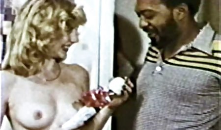 ドイツ左のQRコードを読み取ュ 爆乳 おばさん エロ